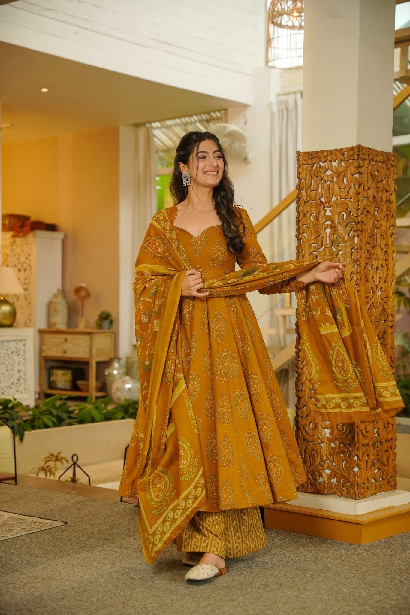 SANYUKTA COTTON ANARKALI SUIT SET