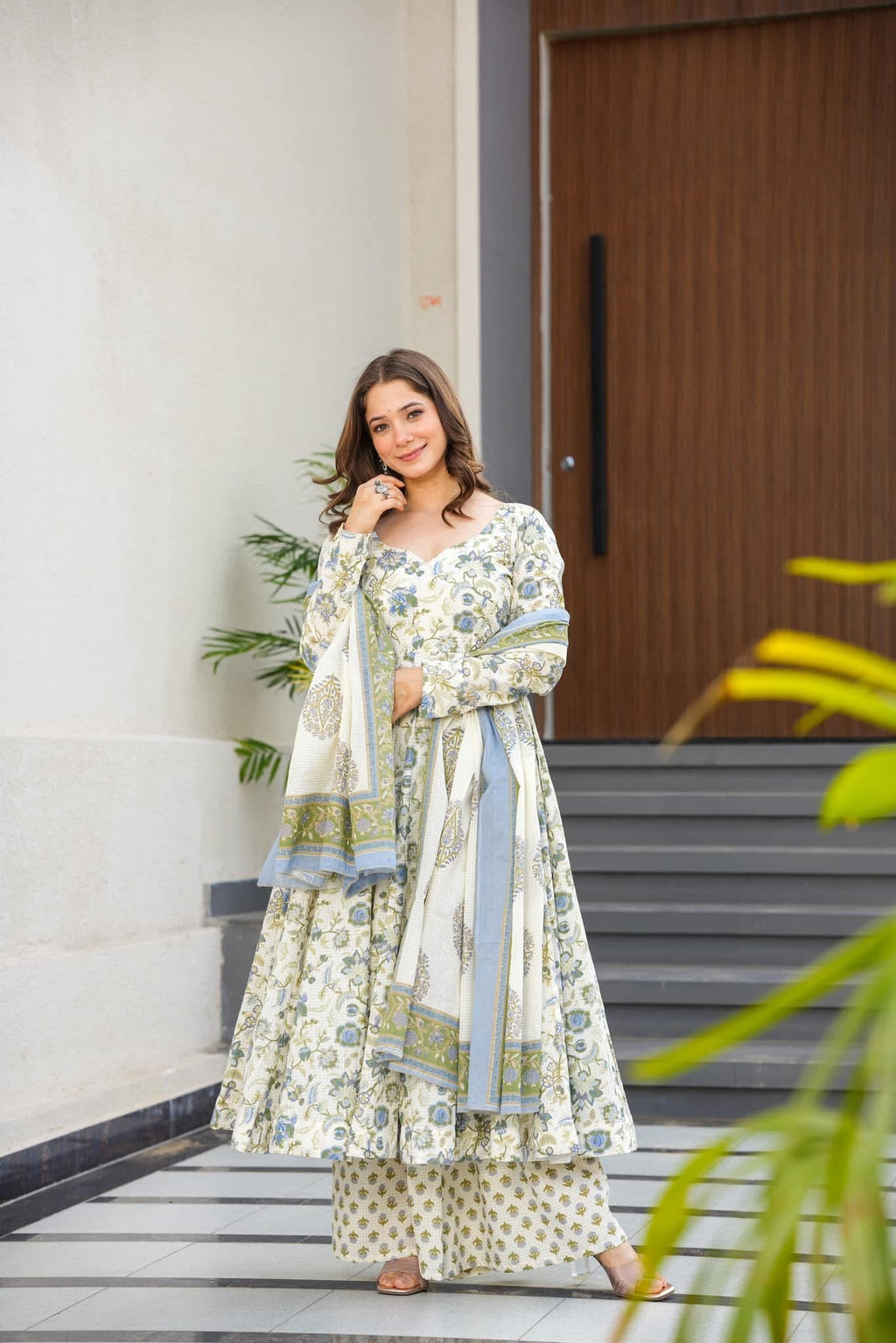 SOFT BLOOM COTTON SUIT SET