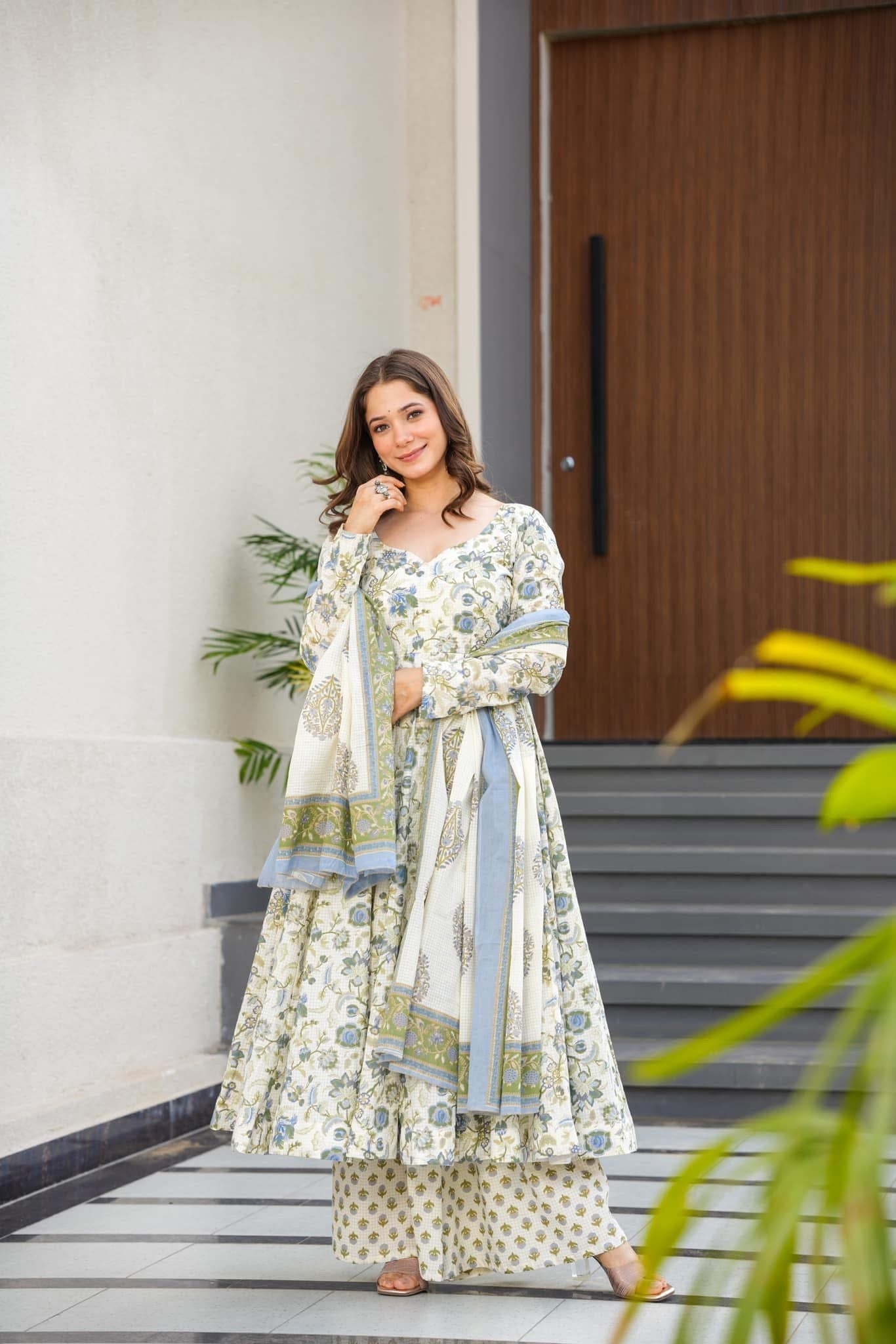 SOFT BLOOM COTTON SUIT SET